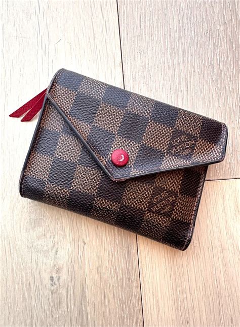 portefeuille victorine louis vuitton|original Louis Vuitton wallet.